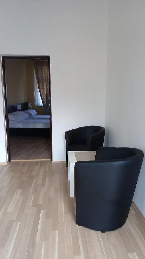 فندق إيما بينزيون براغ 3*,  جمهورية التشيك